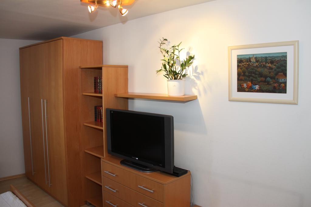 Pension Jahrbacher Leoben  Room photo